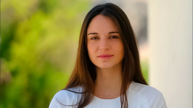 WHAT IS LOLA TUNG’S age? Age of the Summer I Became Pretty Star