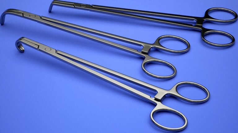 An image of Hemostatic Forceps in UK