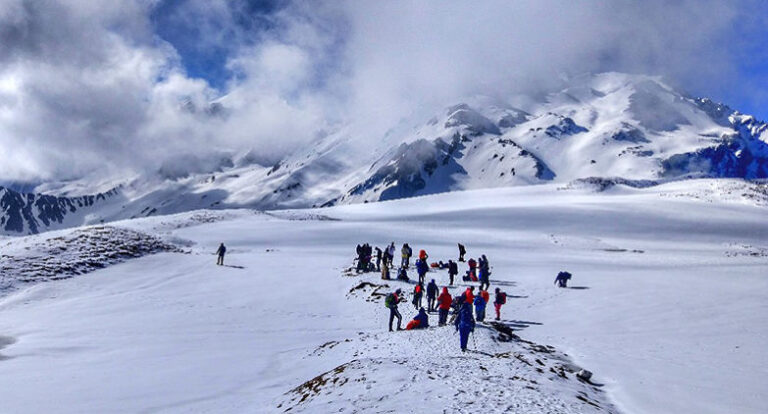 WHAT IS DIFFERENT IN SAR PASS TREK?