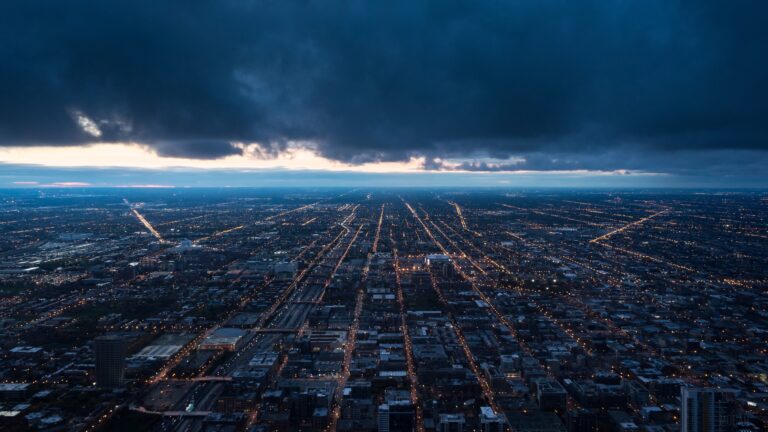 7 Breathtaking Night Views Around the World
