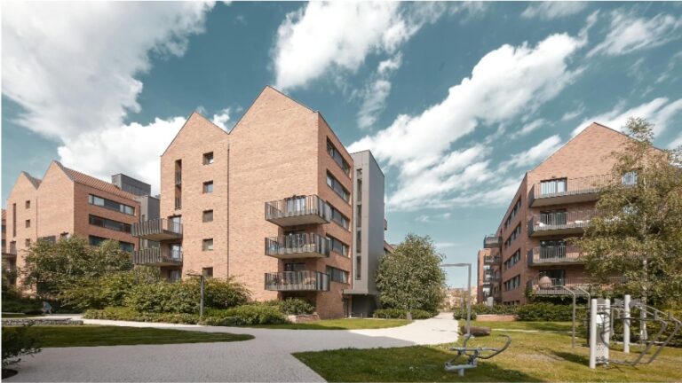 Designing Safe and Attractive Decking for Multifamily Housing