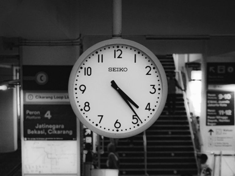 A Complete Guide to High-Quality Clock Movements and Types