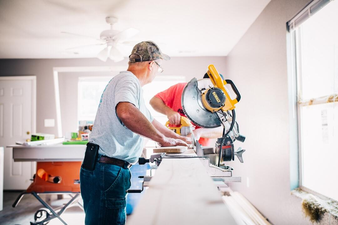 DIY vs. Professional Home Renovations: Making the Right Choice