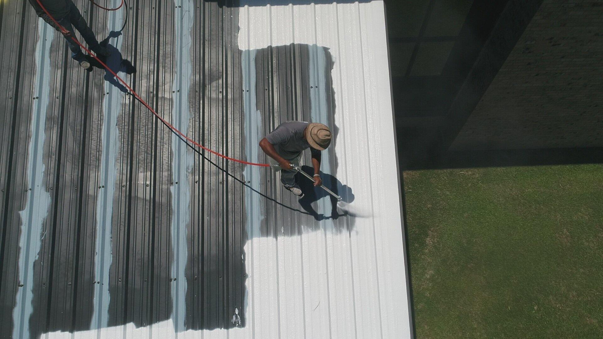 Top Signs Your Business Needs Commercial Roof Repair
