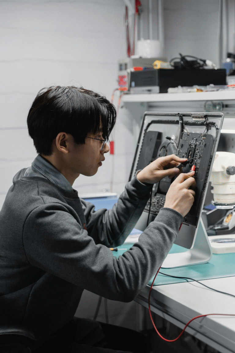 A Complete Guide to Professional Gadget Repair Services for Your Devices